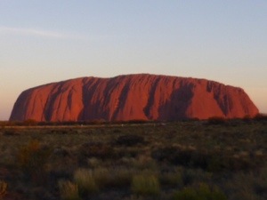 Uluru (Louise Kenward, 2014)